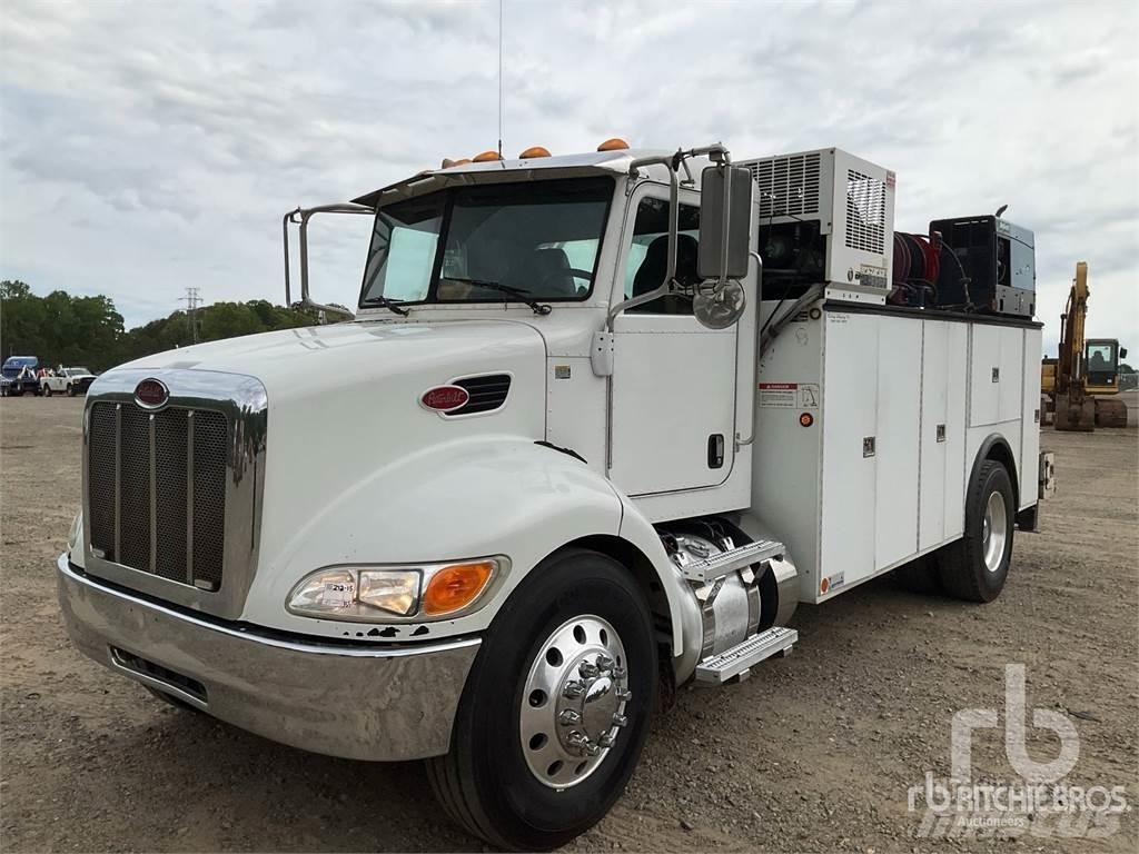 Peterbilt 337 Tienhoitoautot