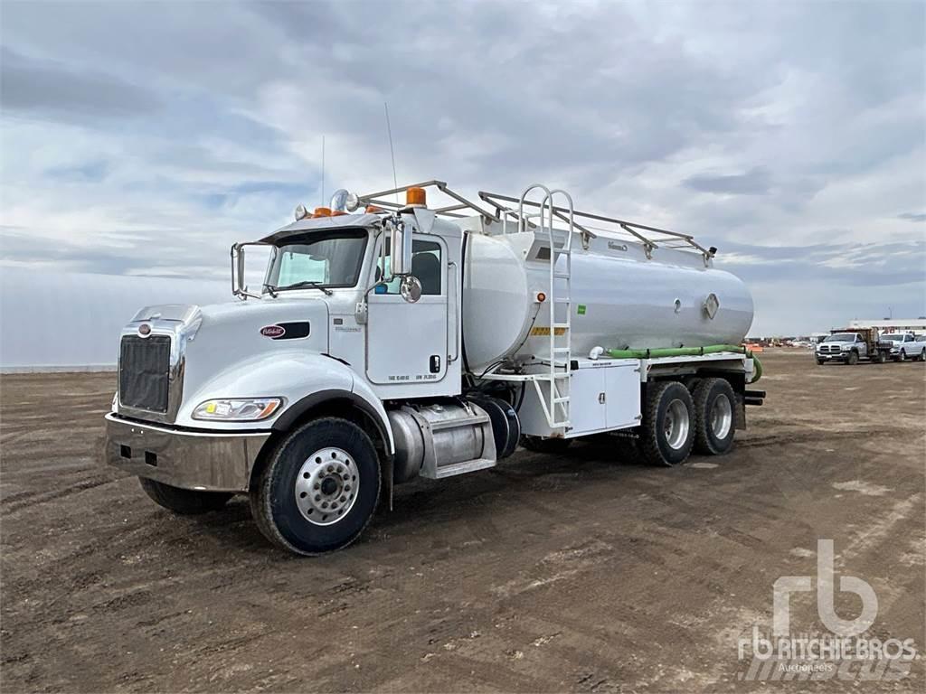 Peterbilt 348 Vesisäiliöautot
