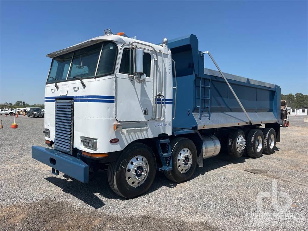 Peterbilt 362 Sora- ja kippiautot