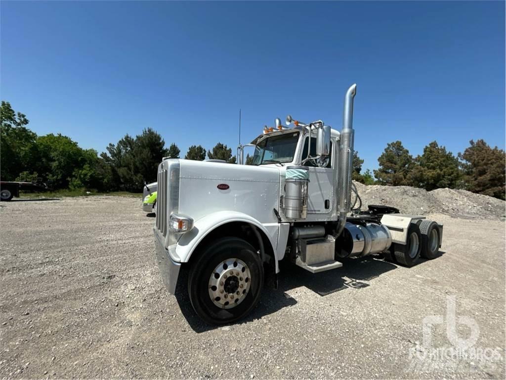 Peterbilt 389 Vetopöytäautot