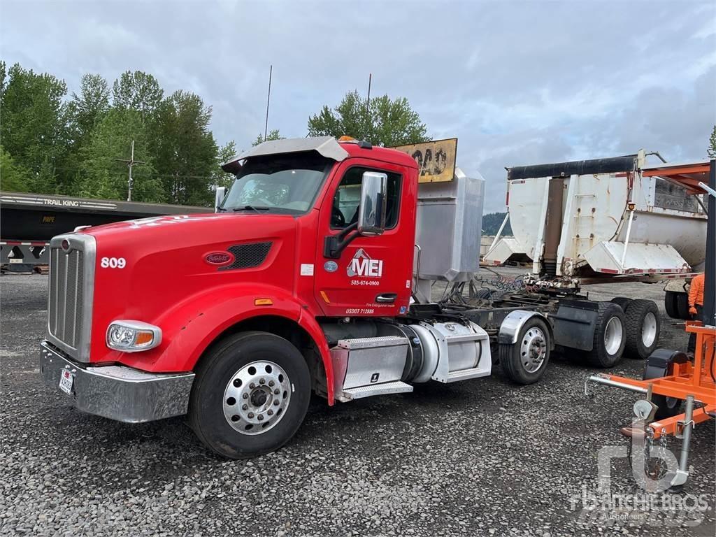 Peterbilt 567 Vetopöytäautot