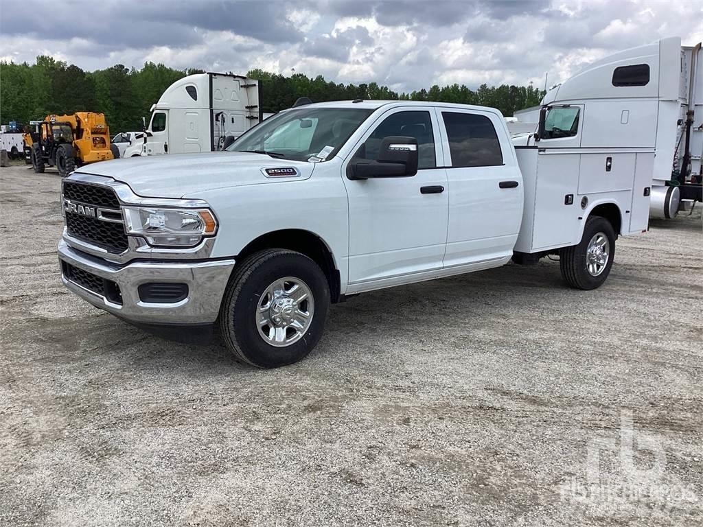 RAM 2500 Tienhoitoautot