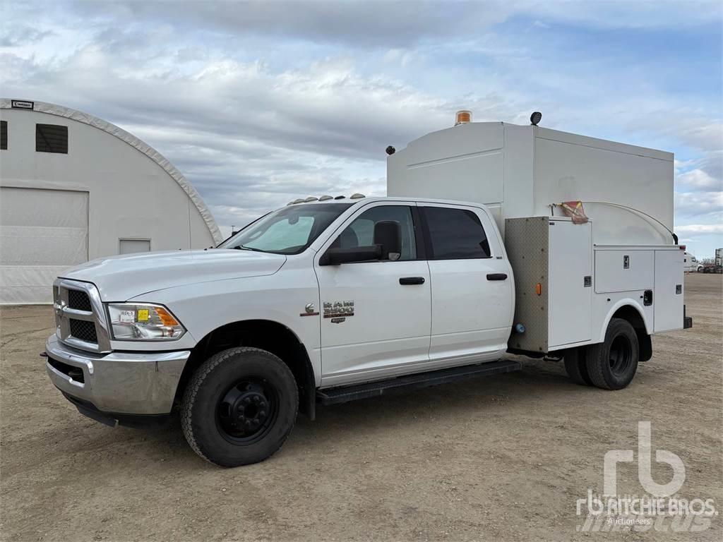 RAM 3500 Tienhoitoautot