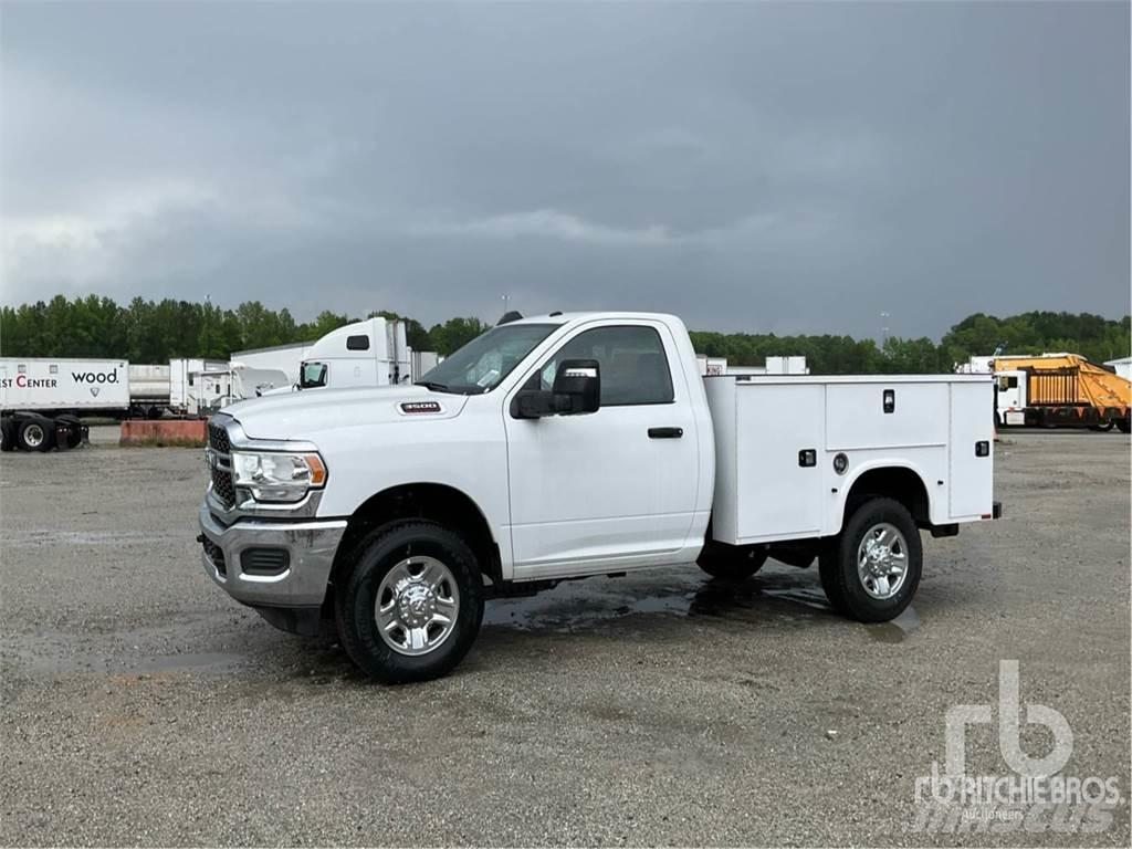 RAM 3500 Tienhoitoautot