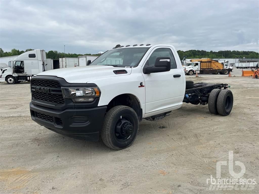RAM 3500 Kuorma-autoalustat