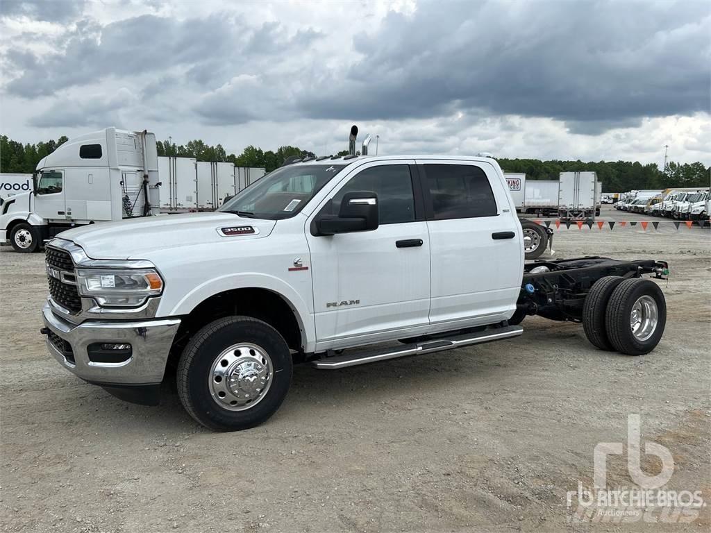 RAM 3500 Kuorma-autoalustat