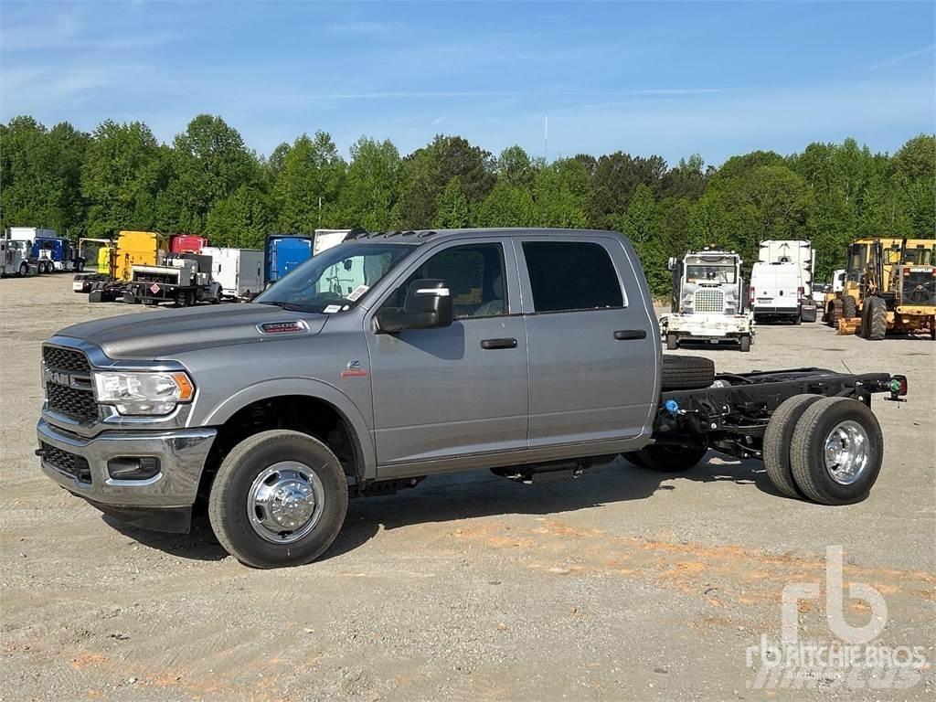 RAM 3500 Kuorma-autoalustat
