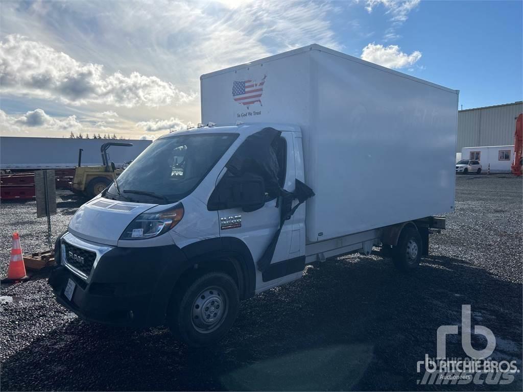 RAM PROMASTER Pakettiautot