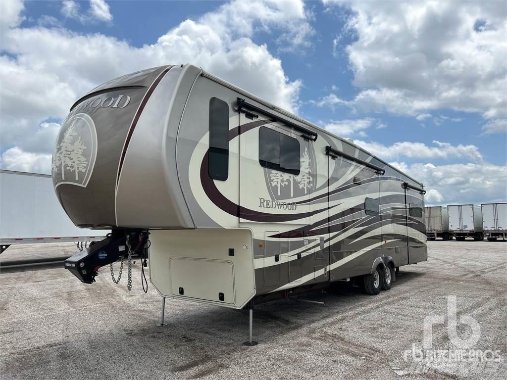  REDWOOD 38FL Kevyet peräkärryt