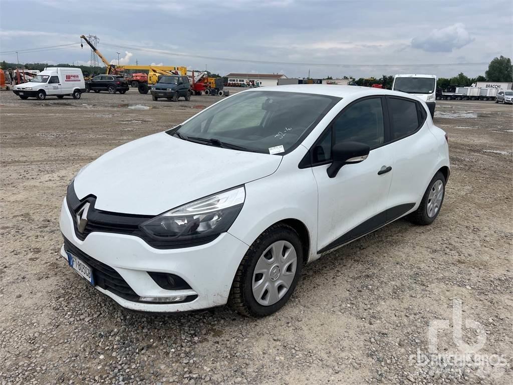 Renault CLIO Pakettiautot
