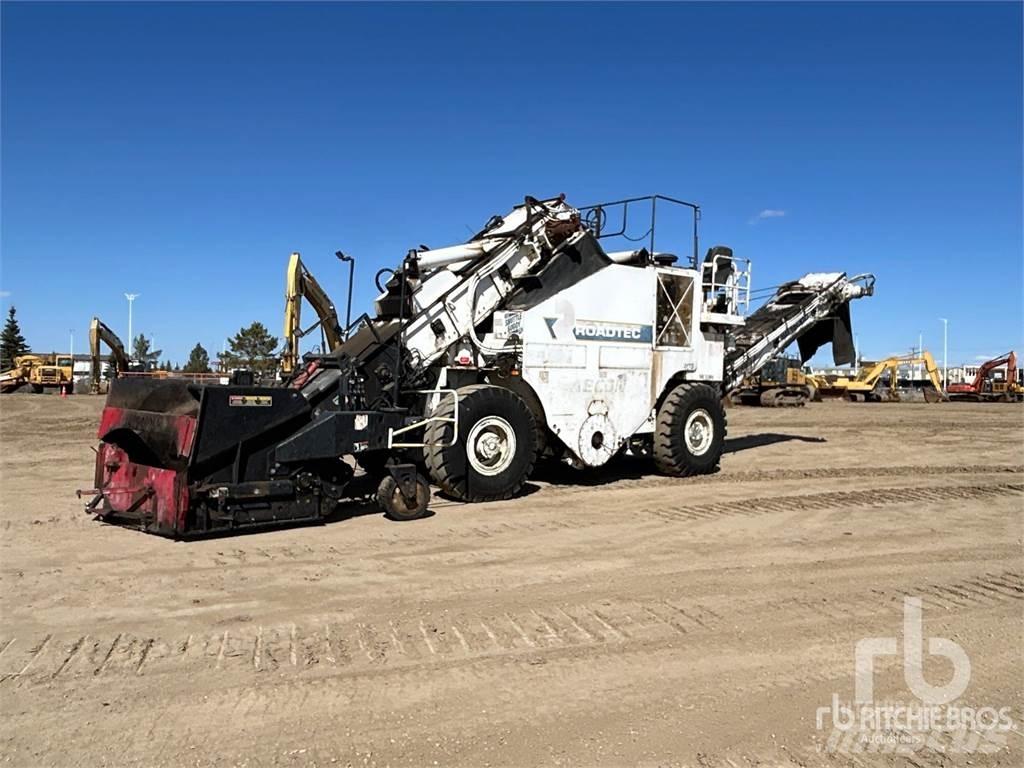 Roadtec SB1500D MTV (Material transport vehicle)
