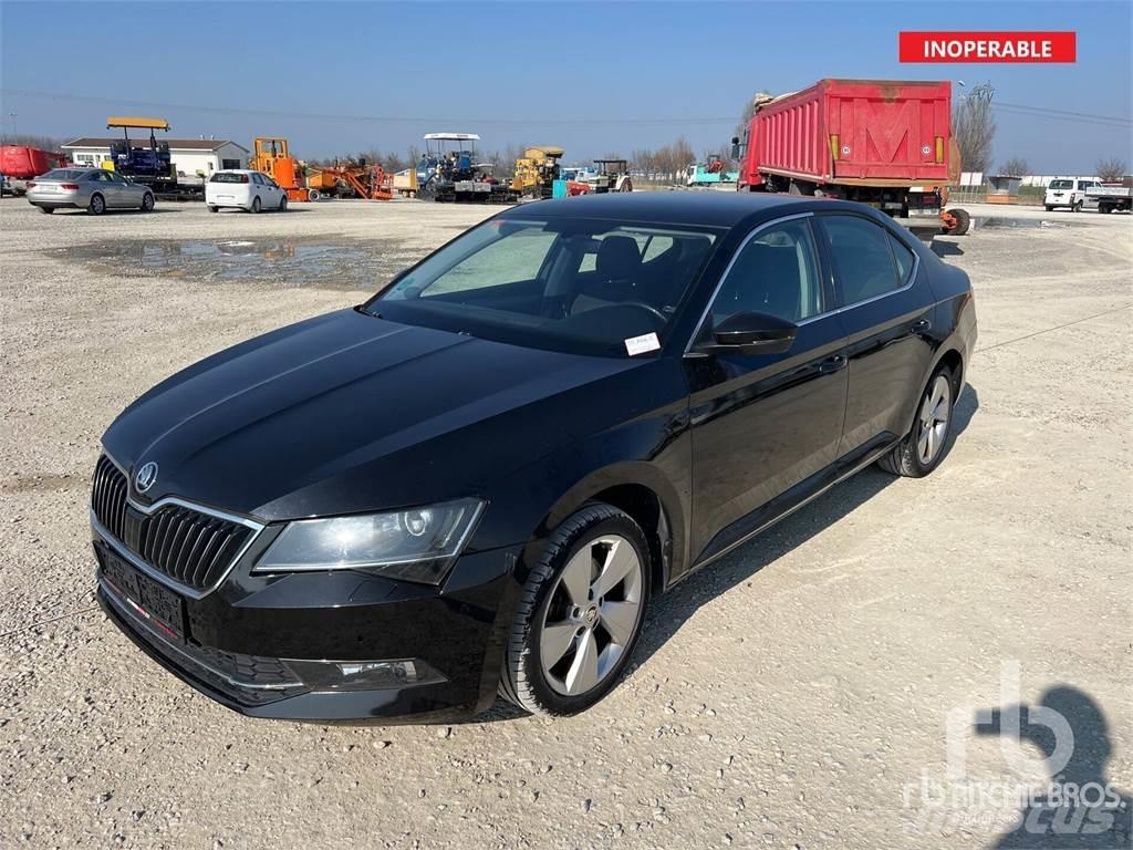 Skoda SUPERB Henkilöautot