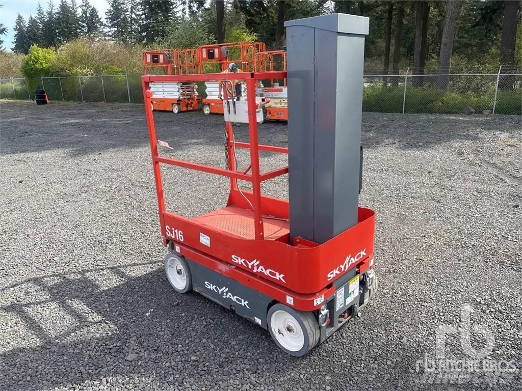 SkyJack SJ16 Saksilavat