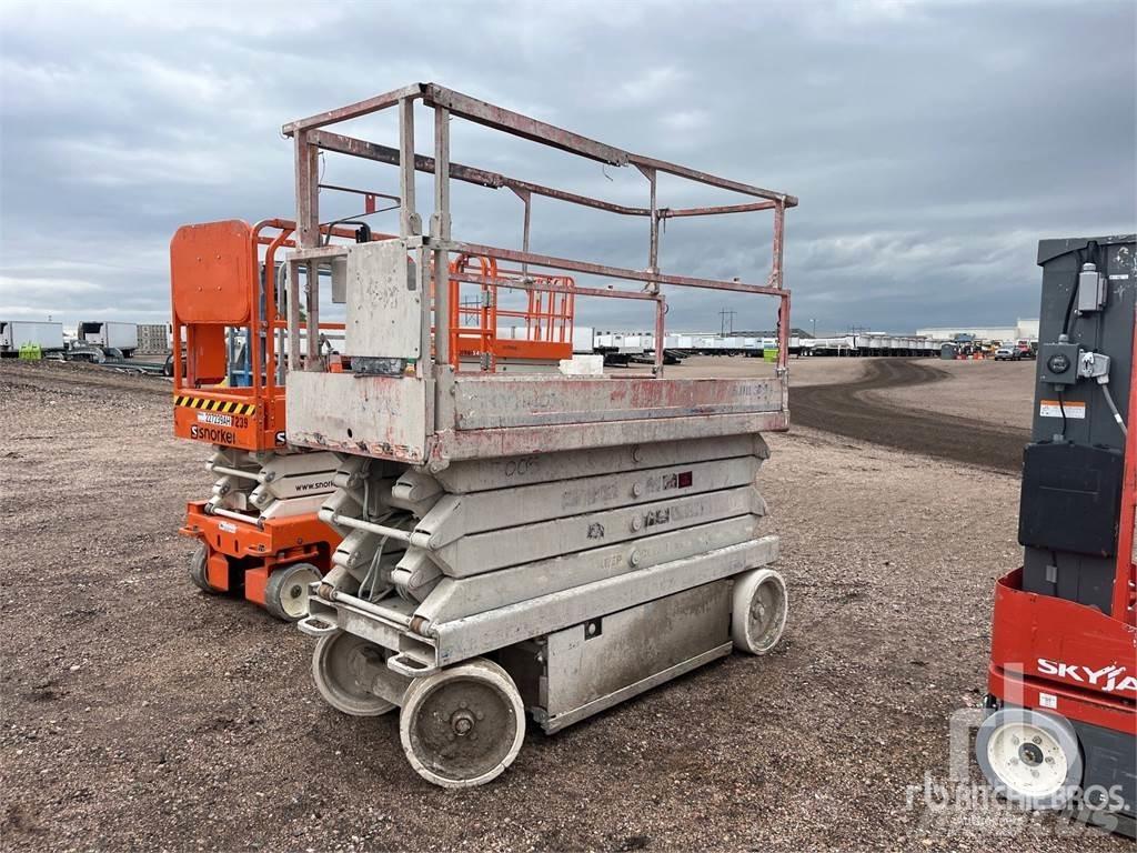 SkyJack SJ3226 Saksilavat