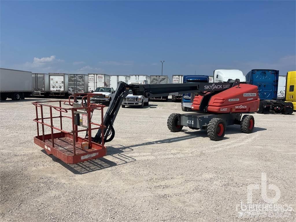 SkyJack SJ45T Kuukulkijat