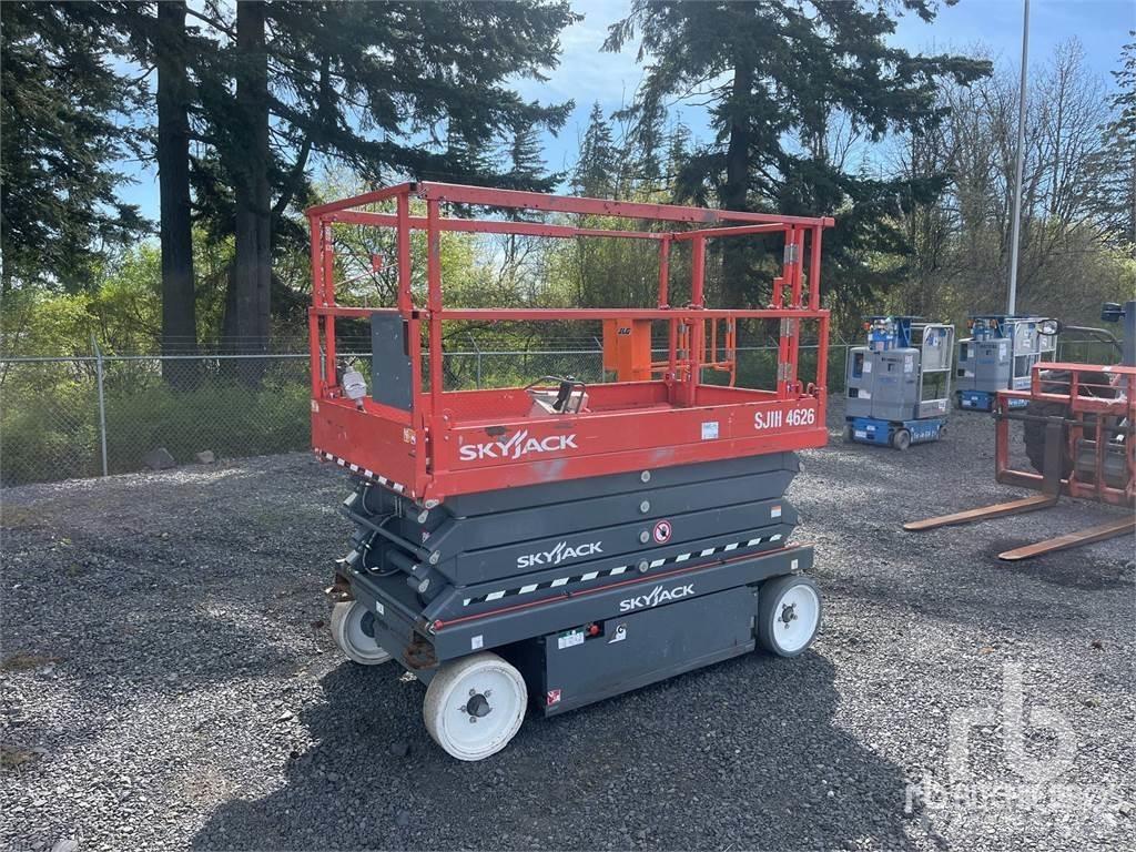 SkyJack SJ4626 Saksilavat