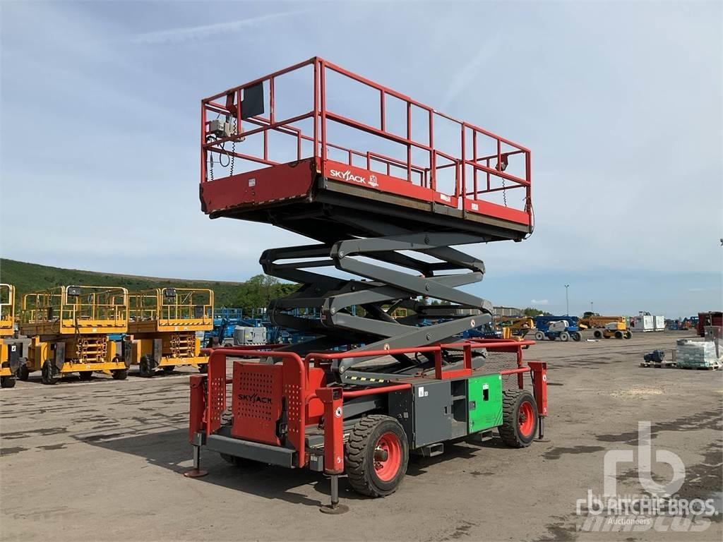 SkyJack SJ9241 Saksilavat