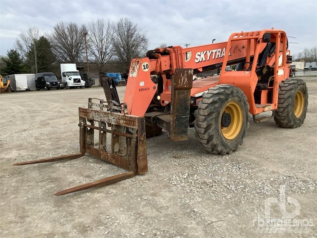 SkyTrak 10054L Kurottajat