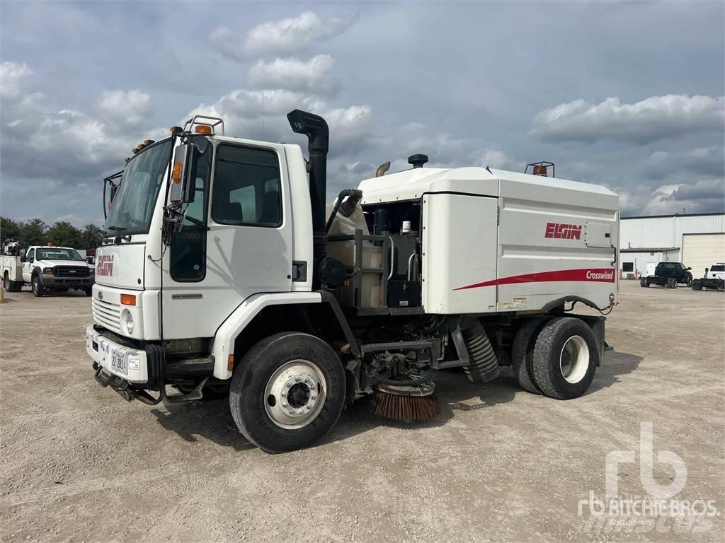 Sterling SC8000 Lakaisuautot