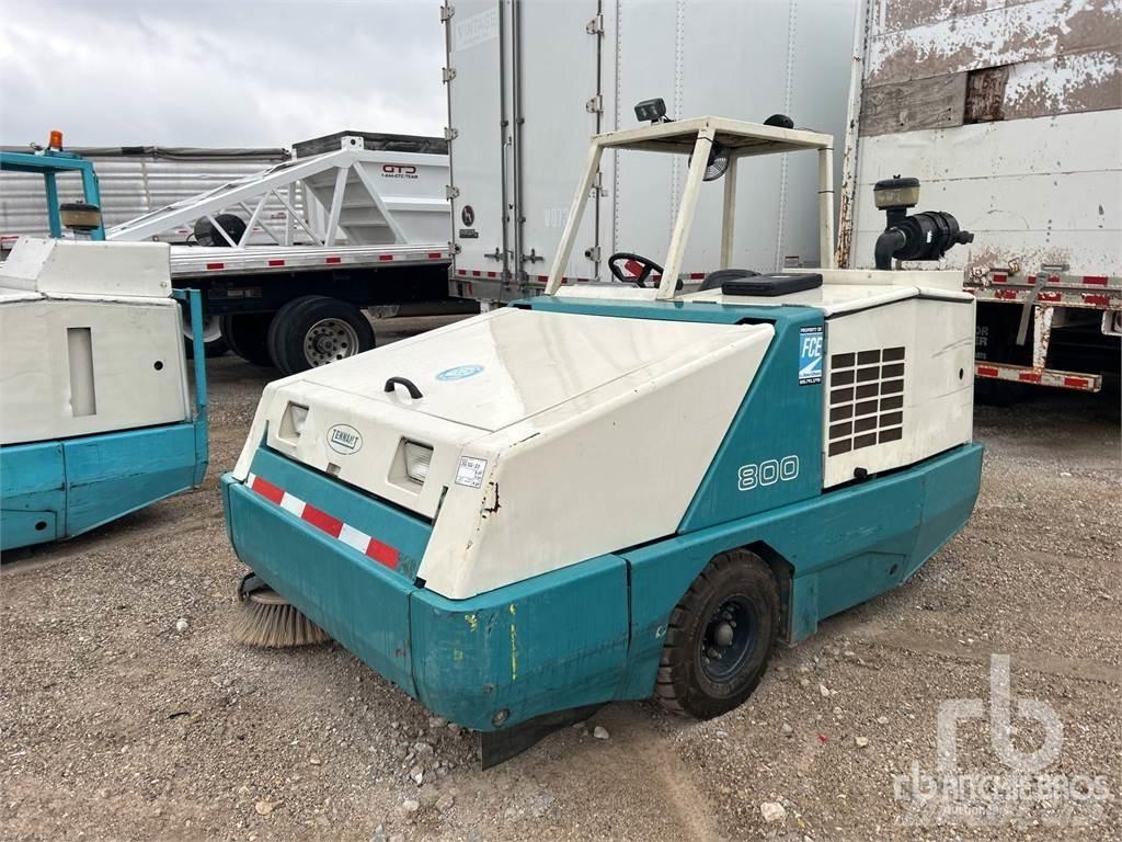 Tennant 800 Lakaisukoneet