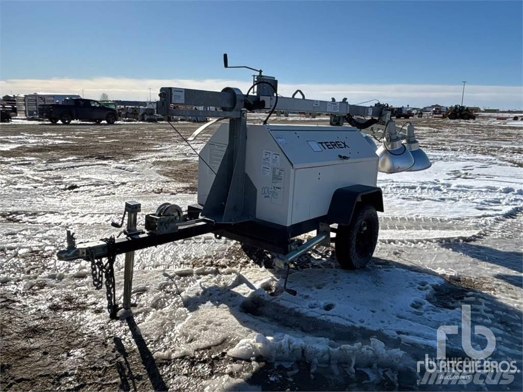 Terex RL4000 Valopylväät