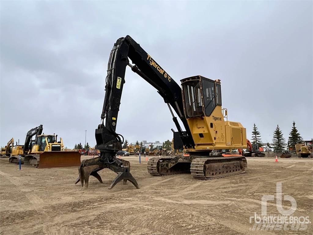Tigercat 880 Nivelpuomikuormaajat