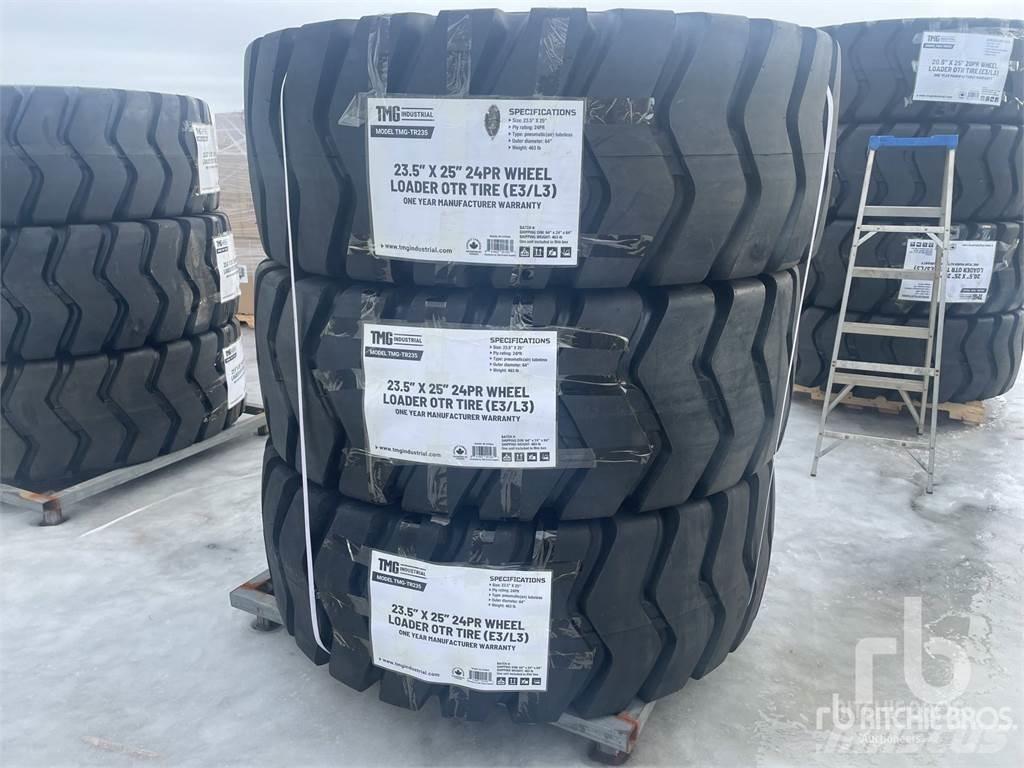 TMG TR235 Renkaat ja vanteet
