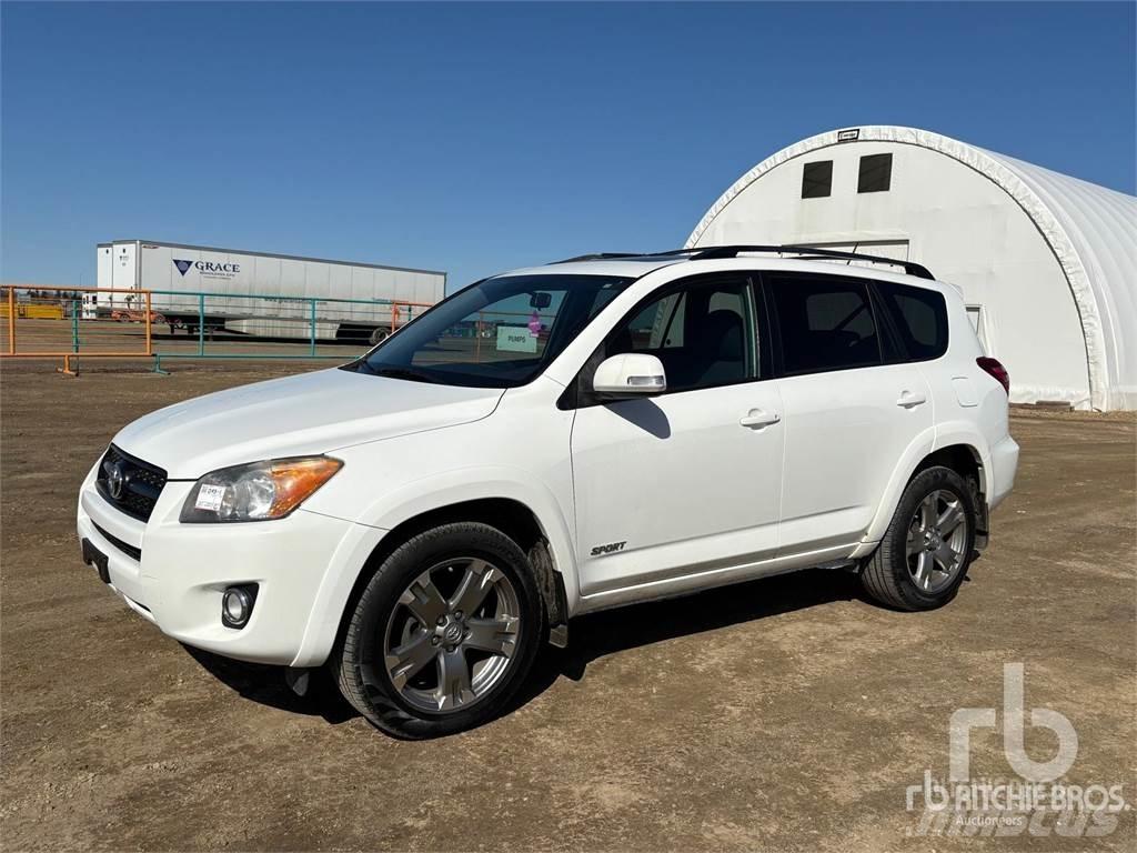 Toyota RAV4 Lava-autot