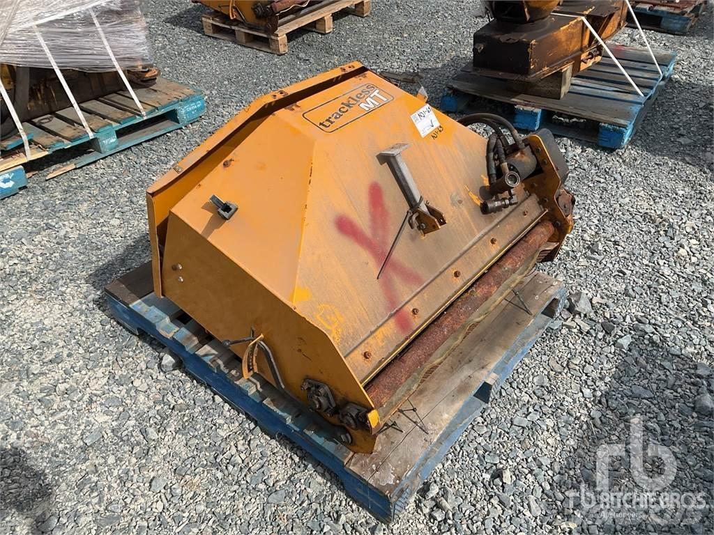 Trackless FMS Muut