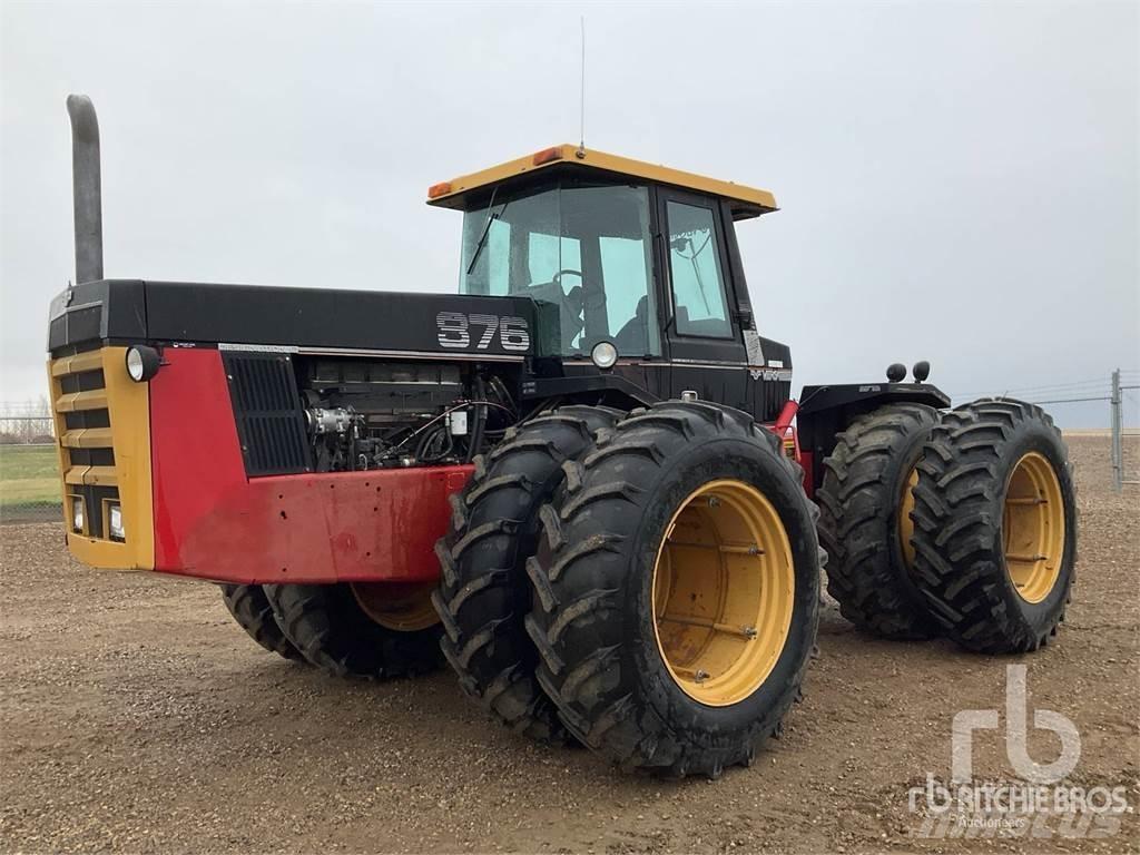 Versatile 876 Traktorit