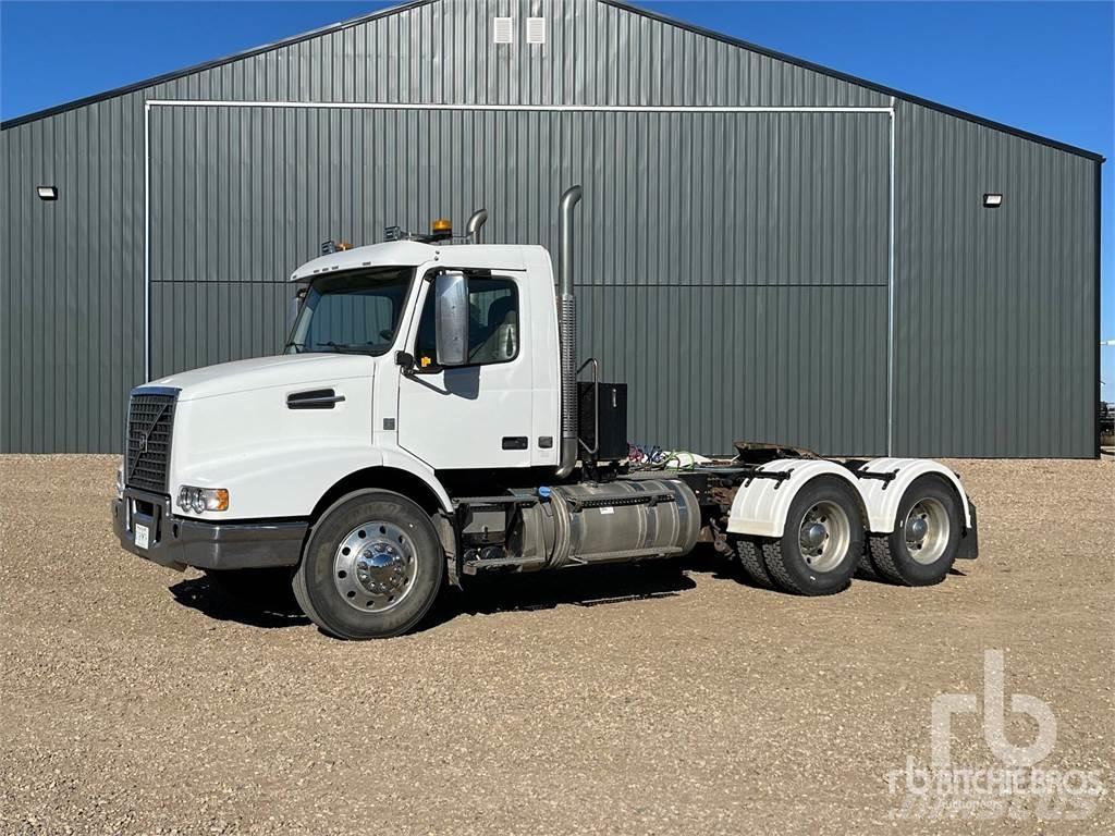 Volvo VHD Vetopöytäautot