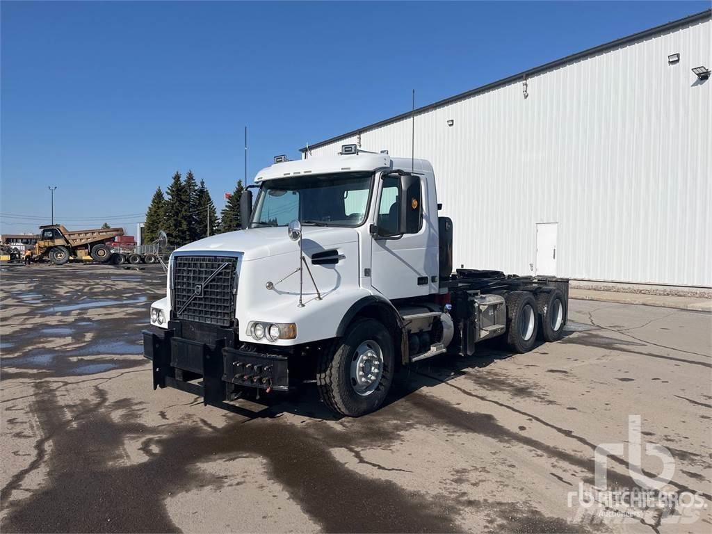 Volvo VHD Vetopöytäautot