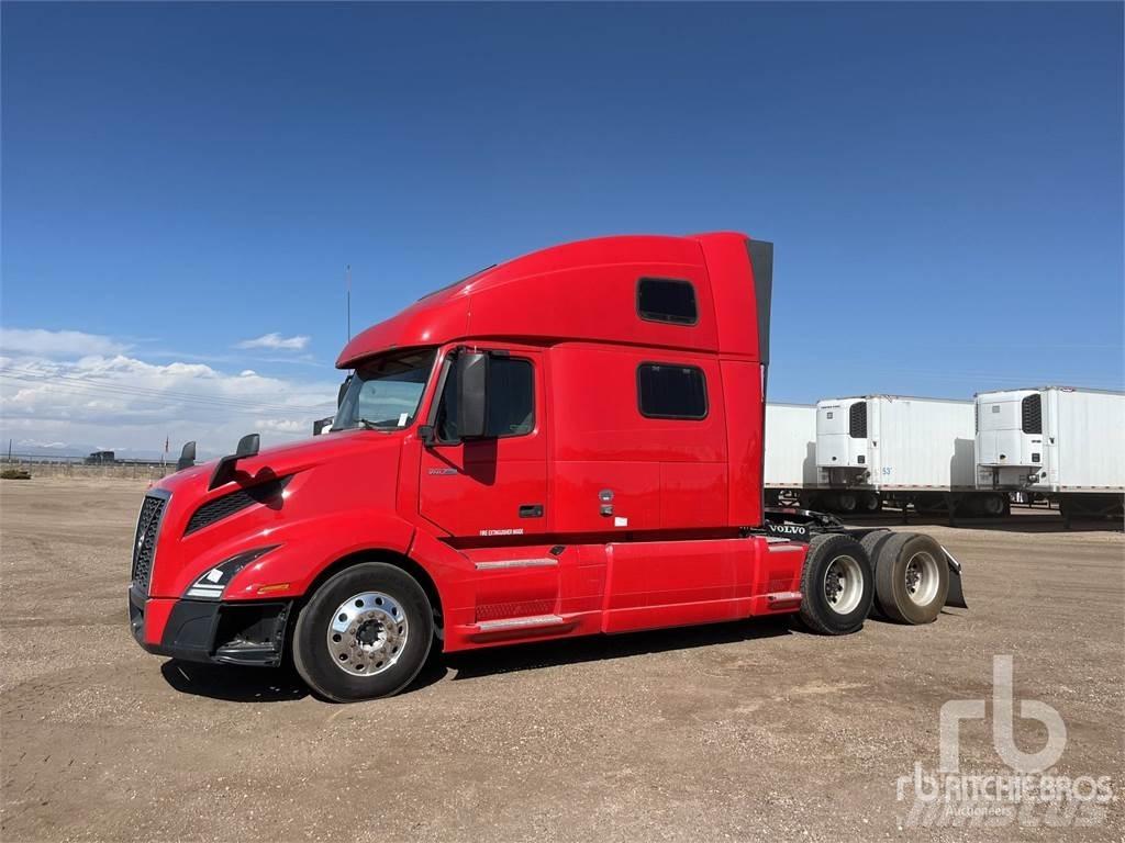 Volvo VNL Vetopöytäautot