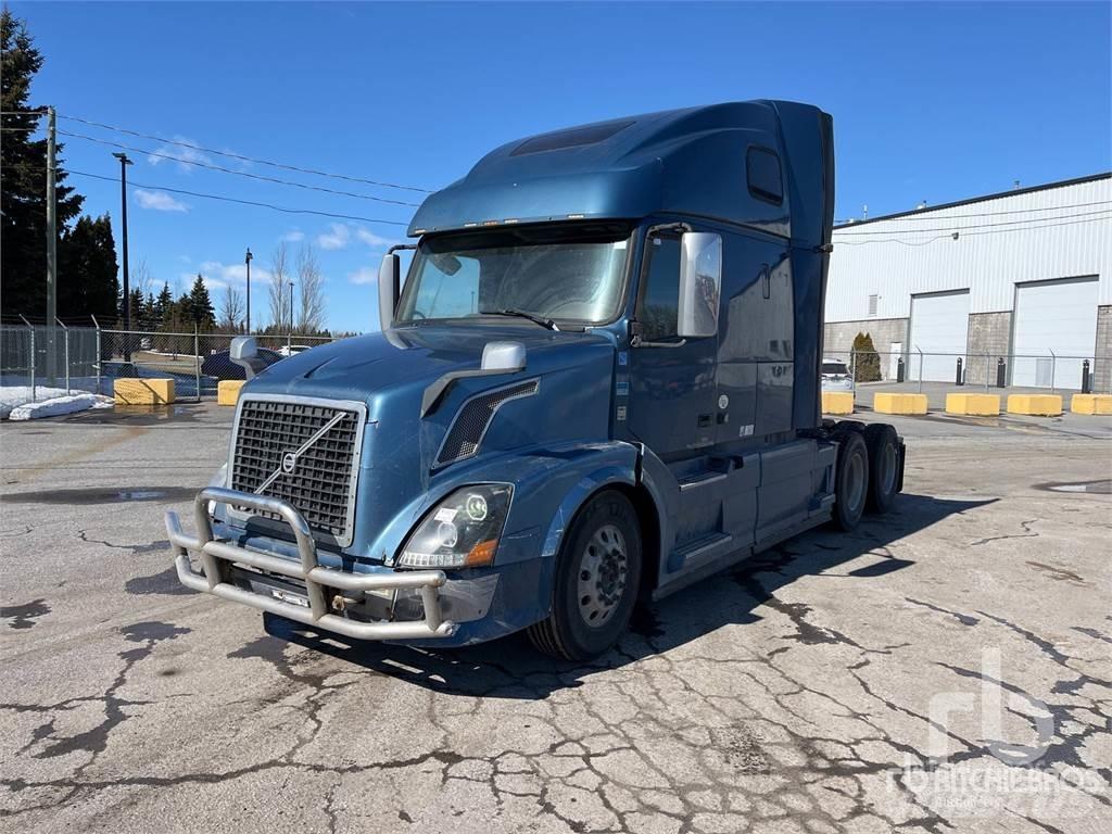 Volvo VNL Vetopöytäautot