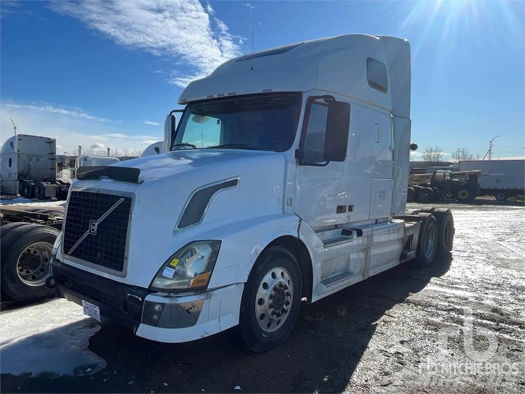 Volvo VNL Vetopöytäautot