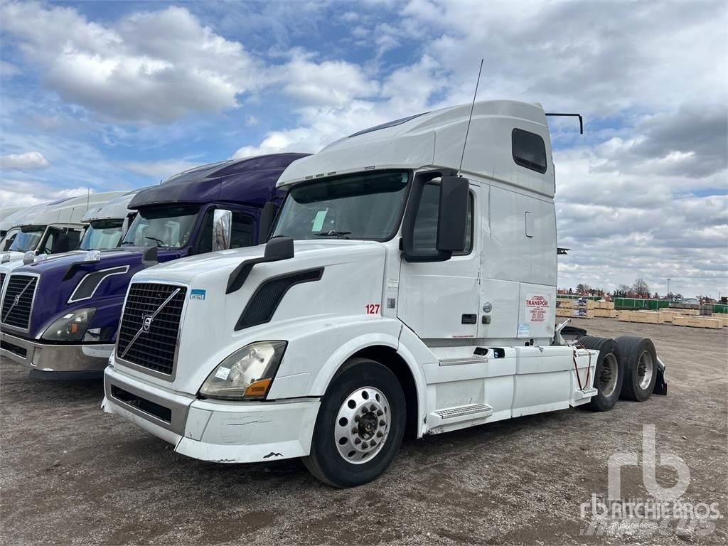 Volvo VNL Vetopöytäautot