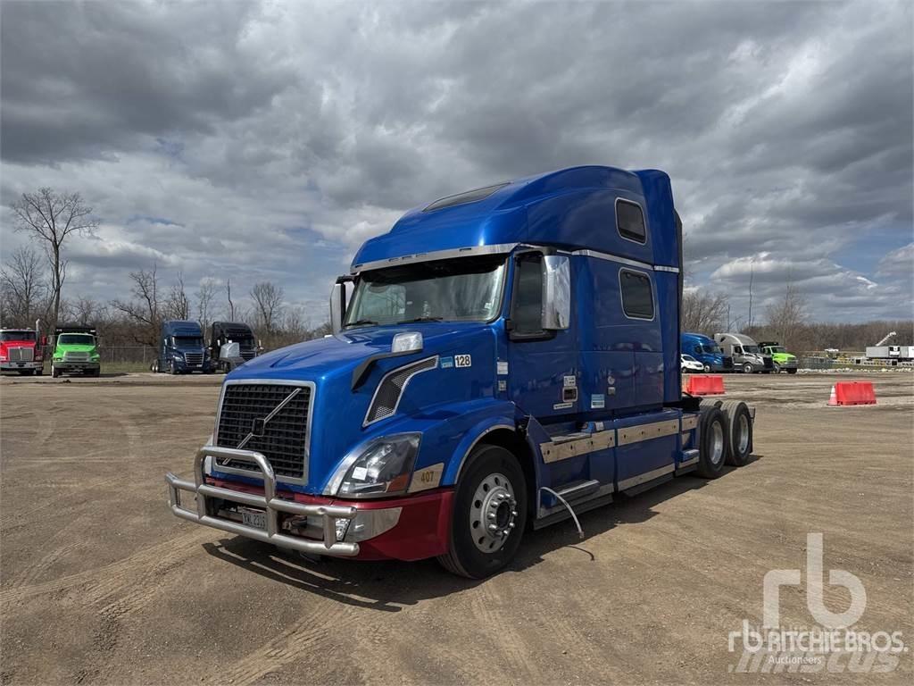 Volvo VNL Vetopöytäautot