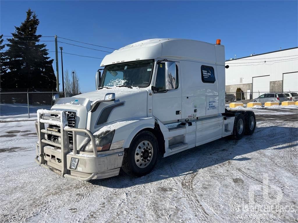 Volvo VNL Vetopöytäautot