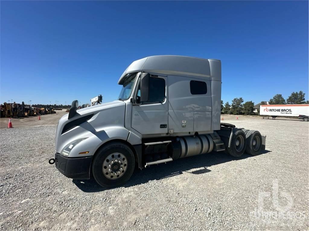 Volvo VNL Vetopöytäautot