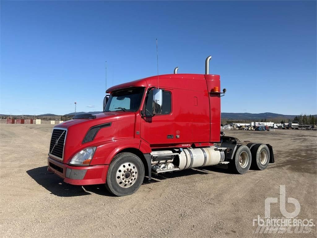 Volvo VNL Vetopöytäautot
