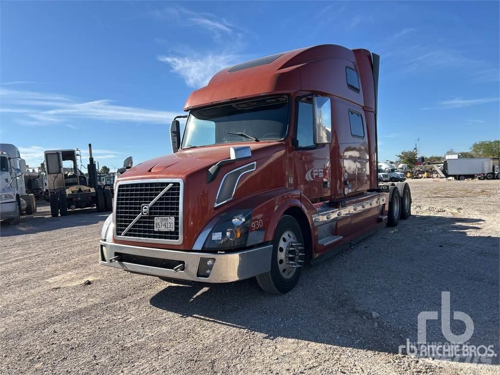 Volvo VNL Vetopöytäautot