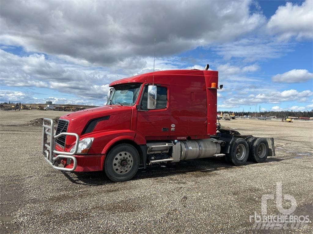 Volvo VNL Vetopöytäautot