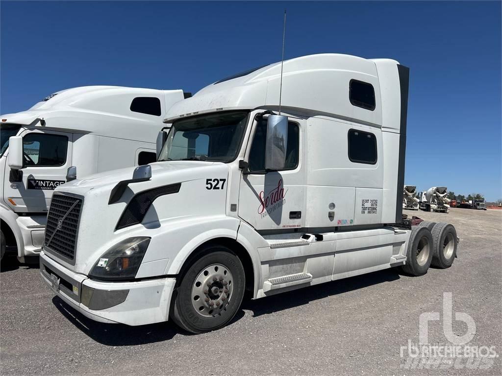 Volvo VNL Vetopöytäautot