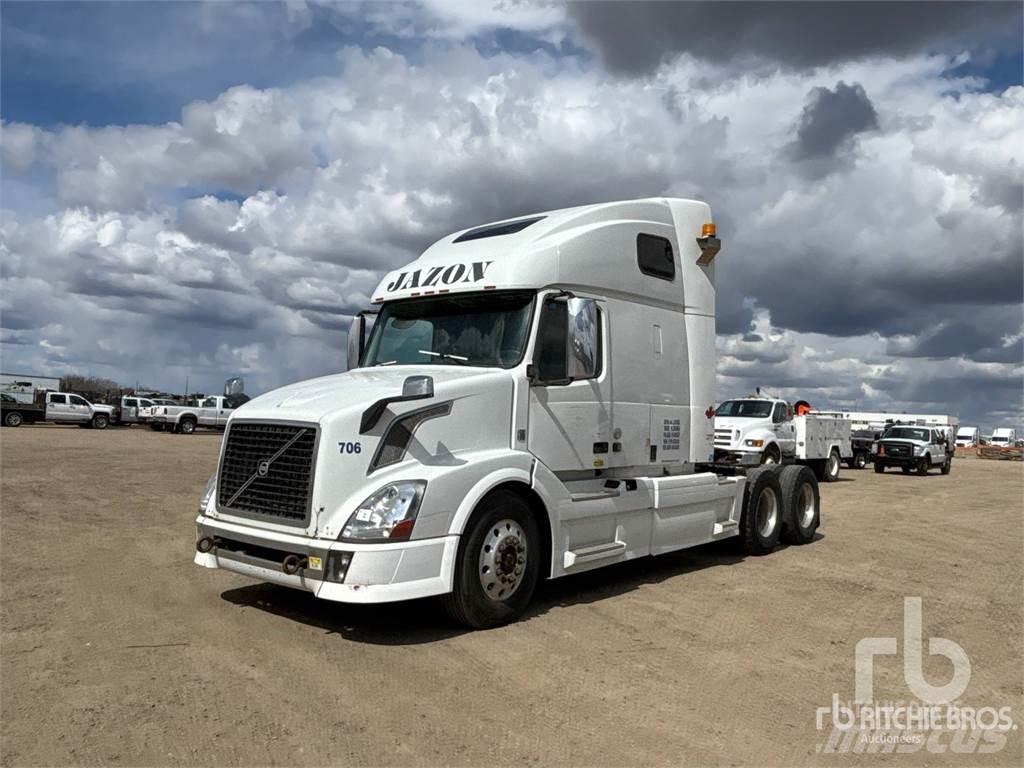 Volvo VNL Vetopöytäautot