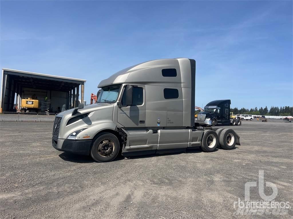 Volvo VNL Vetopöytäautot