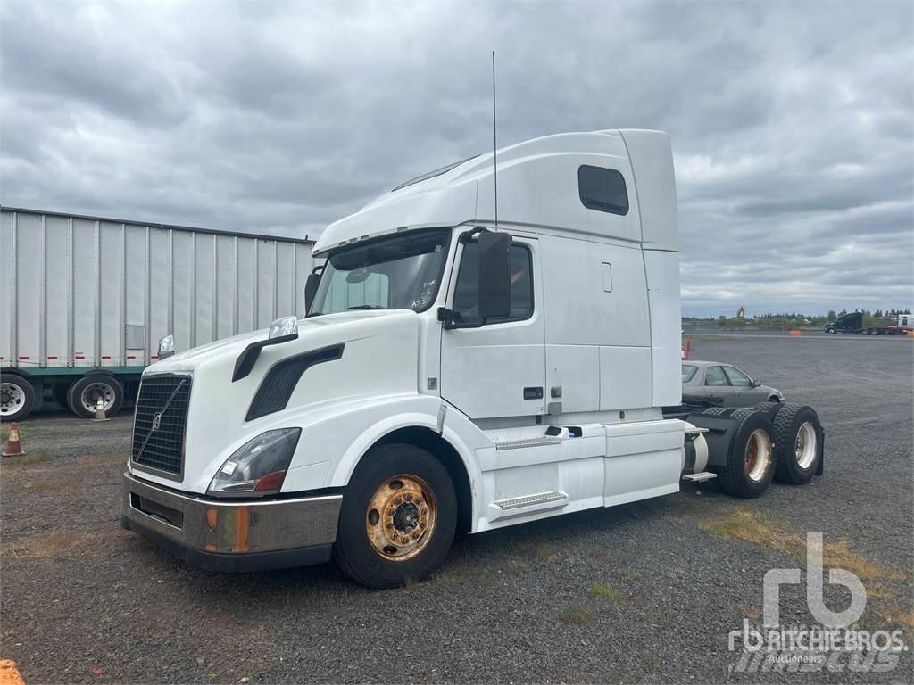 Volvo VNL Vetopöytäautot
