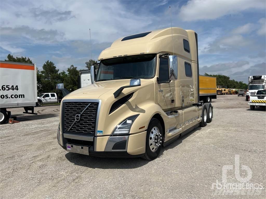 Volvo VNL Vetopöytäautot