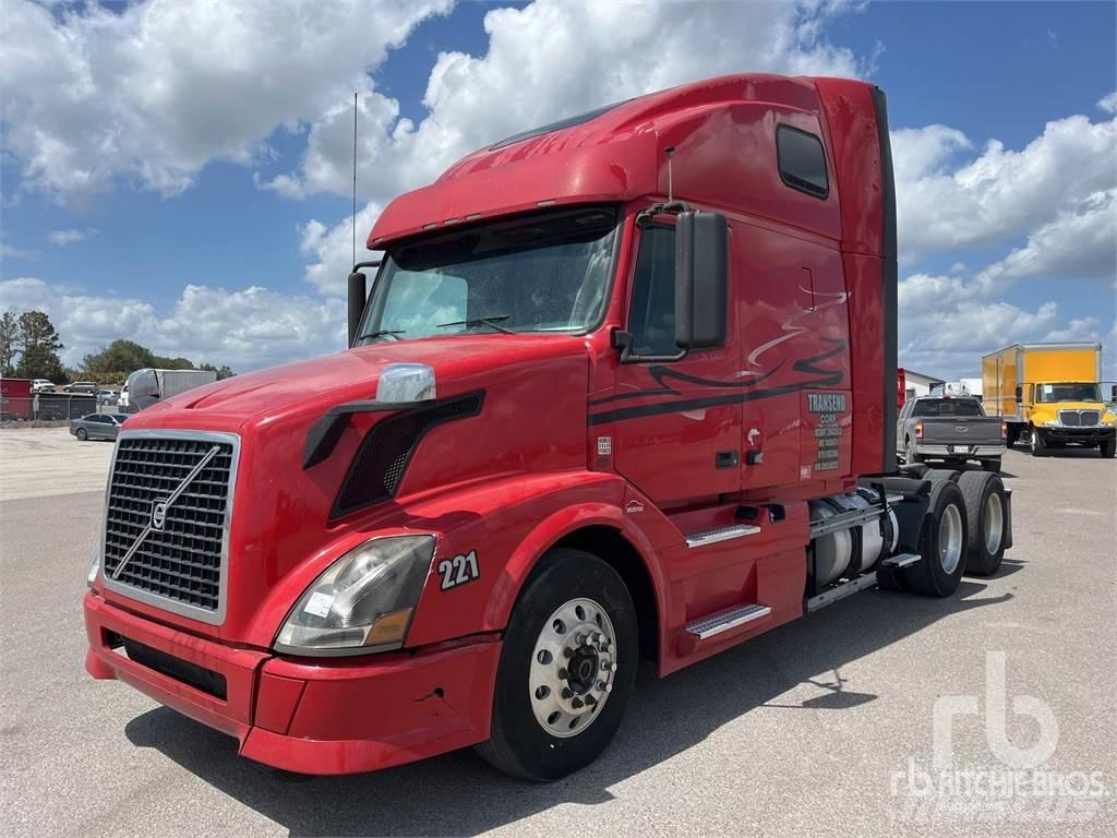 Volvo VNL Vetopöytäautot