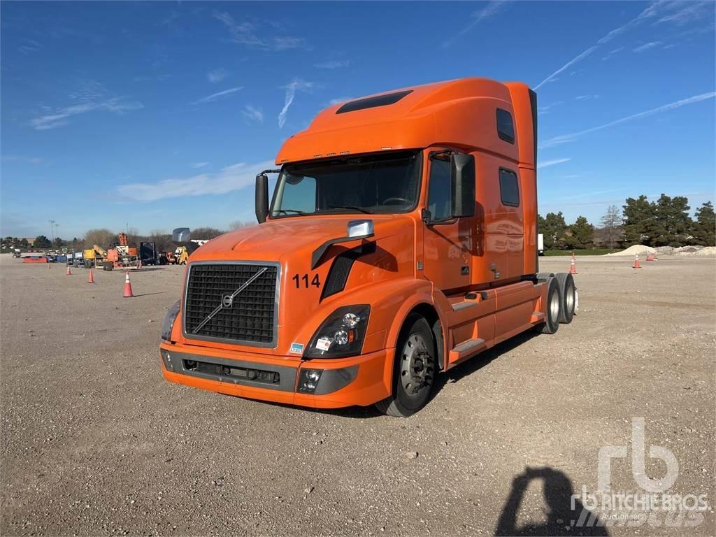 Volvo VNL Vetopöytäautot