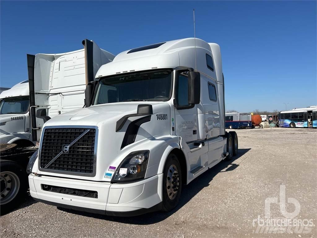 Volvo VNL Vetopöytäautot